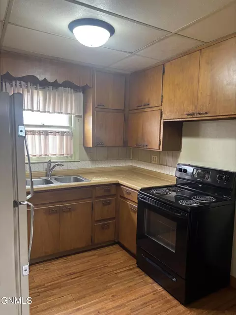 513 4th Ave W, Williston, ND 58801 photo 18