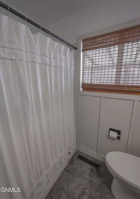 Bath - 5218 1st Ave W, Williston, ND 58801 photo 2 of 2