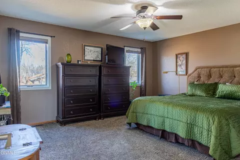 Bedroom - 302 Stuttgart Dr, Bismarck, ND 58504 photo 1 of 10