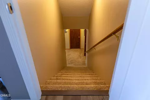 Entry Way - 302 Stuttgart Dr, Bismarck, ND 58504 photo 4 of 5