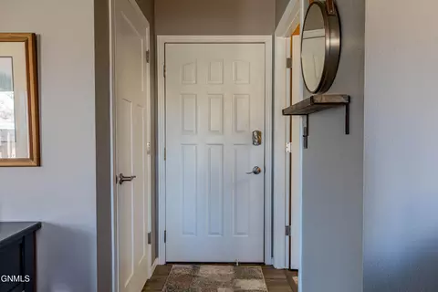 Entry Way - 302 Stuttgart Dr, Bismarck, ND 58504 photo 3 of 5