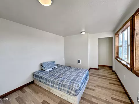 Bedroom - 5507 145th Ave NW, Williston, ND 58801 photo 4 of 15