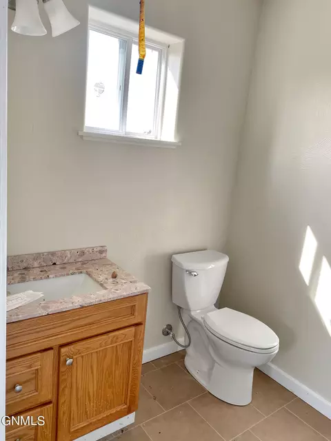 Bath - 5507 145th Ave NW, Williston, ND 58801 photo 9 of 10