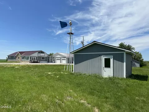 Exterior - 5507 145th Ave NW, Williston, ND 58801 photo 5 of 6