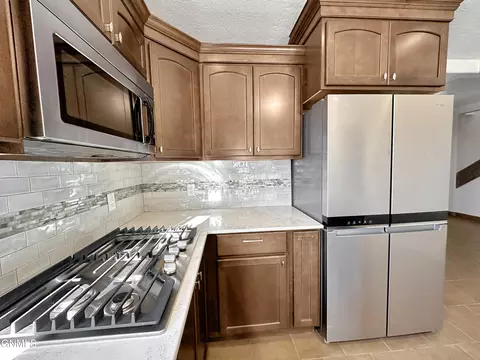Kitchen - 5507 145th Ave NW, Williston, ND 58801 photo 6 of 13
