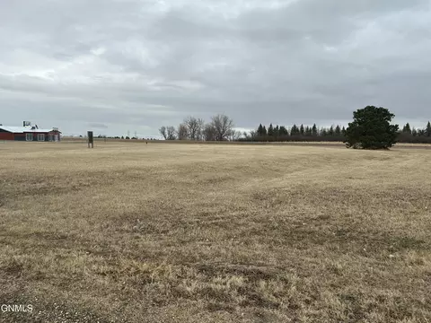 407 Walnut Dr, Riverdale, ND 58565