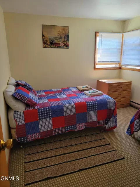 Bedroom - 202 4th Ave SW, Ashley, ND 58413 photo 2 of 2