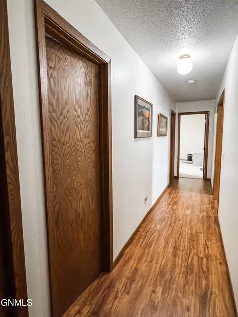 Entry Way - 624 11th St E, Williston, ND 58801 photo 2 of 4