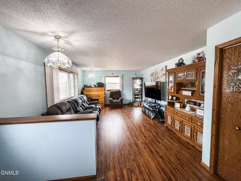 Living - 624 11th St E, Williston, ND 58801 photo 1 of 4