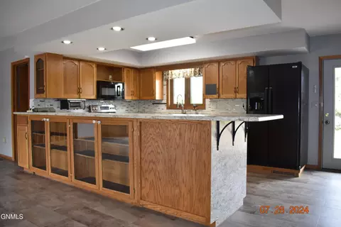 1333 41e Ave NW, Garrison, ND 58540 photo 15