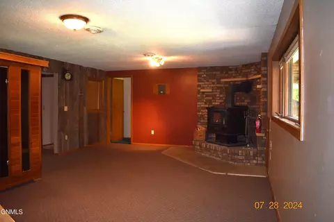1333 41e Ave NW, Garrison, ND 58540 photo 25