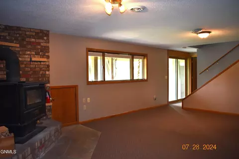 1333 41e Ave NW, Garrison, ND 58540 photo 26