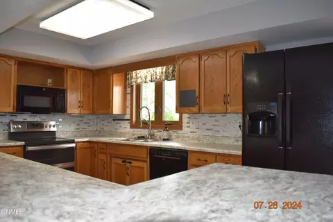 1333 41e Ave NW, Garrison, ND 58540 photo 14