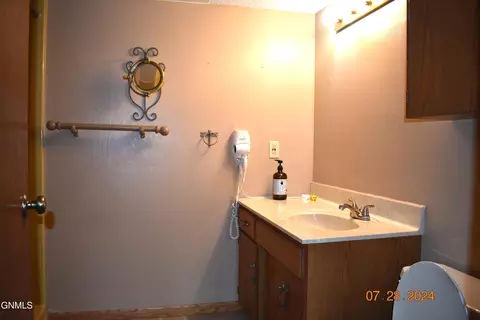 1333 41e Ave NW, Garrison, ND 58540 photo 27