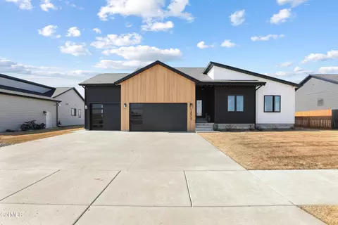 2809 44th Ave W, Williston, ND 58801