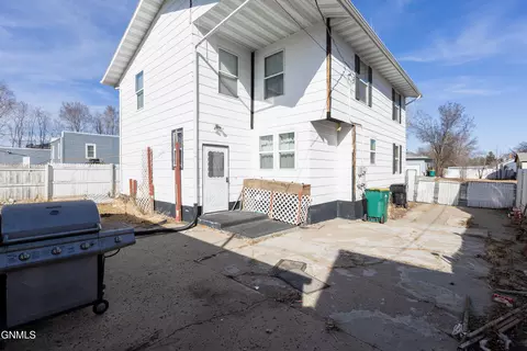 804 16th St, Bismarck, ND 58501 photo 27