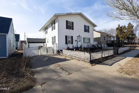 804 16th St, Bismarck, ND 58501 photo 30