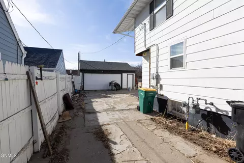 804 16th St, Bismarck, ND 58501 photo 25