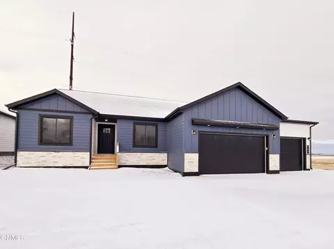 300 7th Ave NE, Watford City, ND 58854