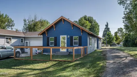 417 Putman St, Turtle Lake, ND 58575