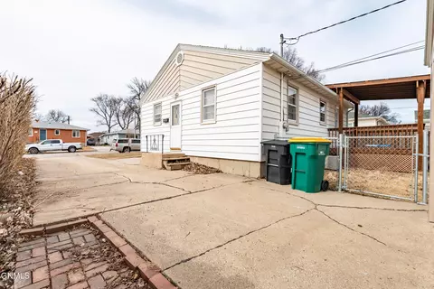 511 23rd St, Bismarck, ND 58501 photo 26