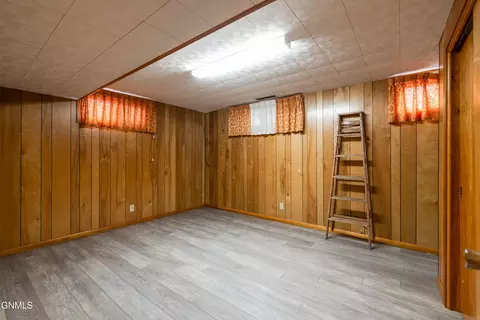 511 23rd St, Bismarck, ND 58501 photo 22