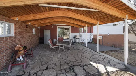 417 4th Ave NW, Hazen, ND 58545 photo 3