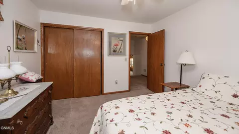 417 4th Ave NW, Hazen, ND 58545 photo 23