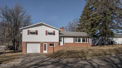 417 4th Ave NW, Hazen, ND 58545 photo 43