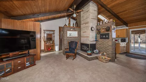 417 4th Ave NW, Hazen, ND 58545 photo 8