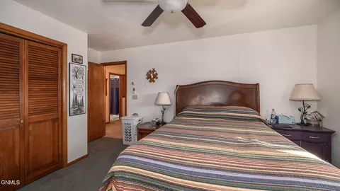 417 4th Ave NW, Hazen, ND 58545 photo 19
