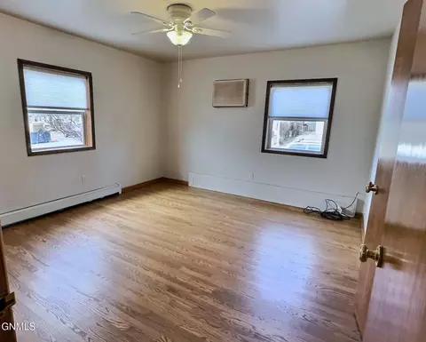 1029 Riverview Ave, Bismarck, ND 58504 photo 5