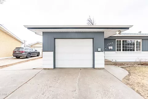 Exterior - 1808 N 9th St, Bismarck, ND 58501 photo 12 of 13