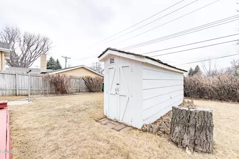 Exterior - 1808 N 9th St, Bismarck, ND 58501 photo 8 of 13