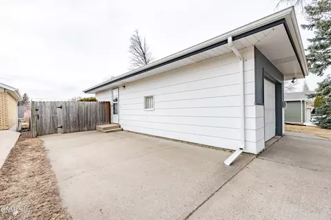 Exterior - 1808 N 9th St, Bismarck, ND 58501 photo 10 of 13