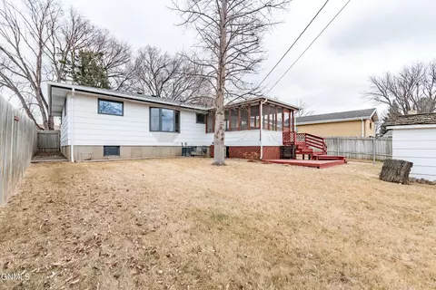 Exterior - 1808 N 9th St, Bismarck, ND 58501 photo 4 of 13