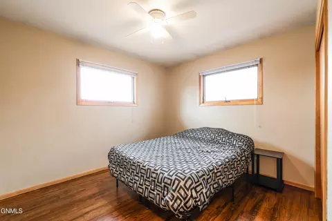 Bedroom - 1808 N 9th St, Bismarck, ND 58501 photo 2 of 2