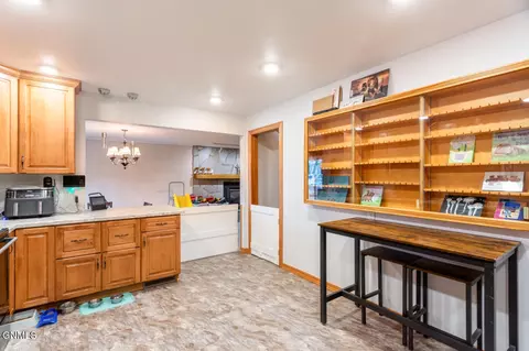 406 17th Ave W, Williston, ND 58801 photo 11