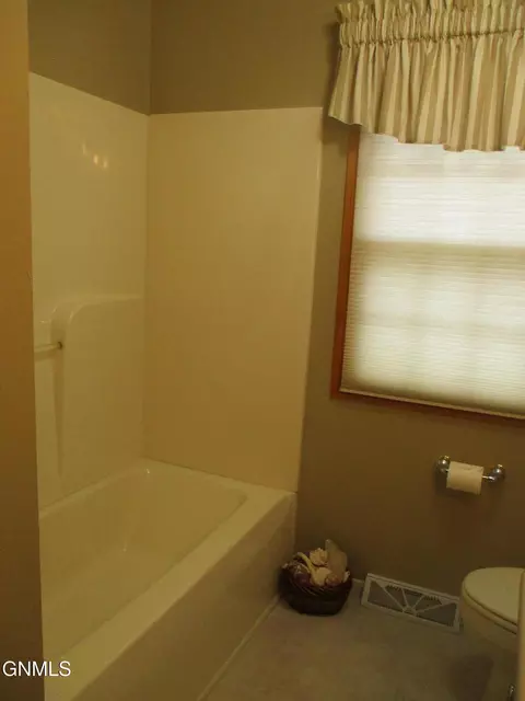 910 Main St, Stanton, ND 58571 photo 28