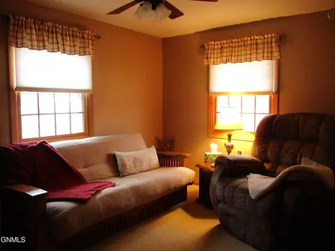 910 Main St, Stanton, ND 58571 photo 24
