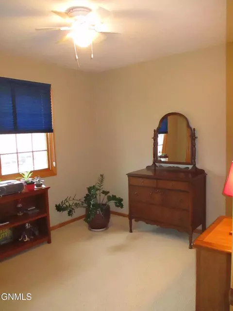 910 Main St, Stanton, ND 58571 photo 25