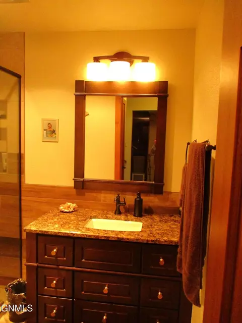 910 Main St, Stanton, ND 58571 photo 19