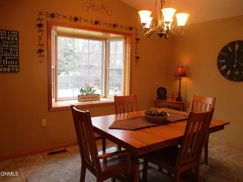 910 Main St, Stanton, ND 58571 photo 6
