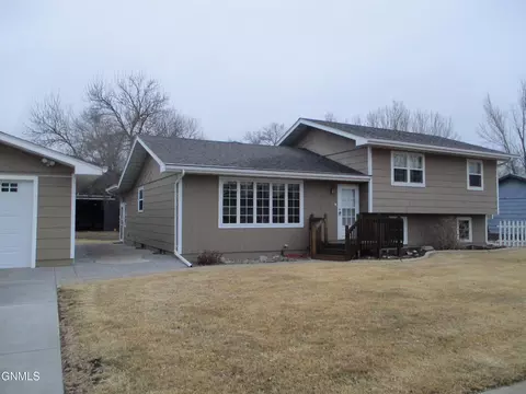 910 Main St, Stanton, ND 58571 photo 31