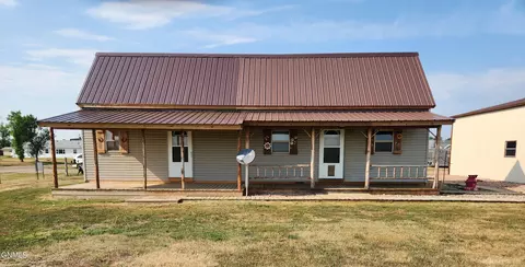 415 Main Ave S, New Leipzig, ND 58562