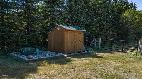 Exterior - 7606 Moonlite Rd, Bismarck, ND 58503 photo 3 of 8