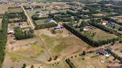 View/Area - 7606 Moonlite Rd, Bismarck, ND 58503 photo 8 of 10