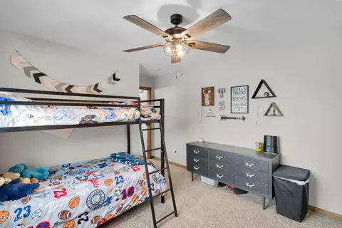Bedroom - 7606 Moonlite Rd, Bismarck, ND 58503 photo 2 of 16