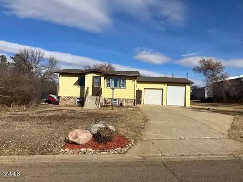 418 Elk St, Hebron, ND 58638