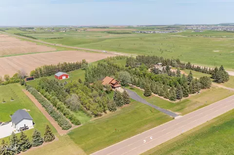 View/Area - 11325 35th St SW, Dickinson, ND 58601 photo 15 of 16